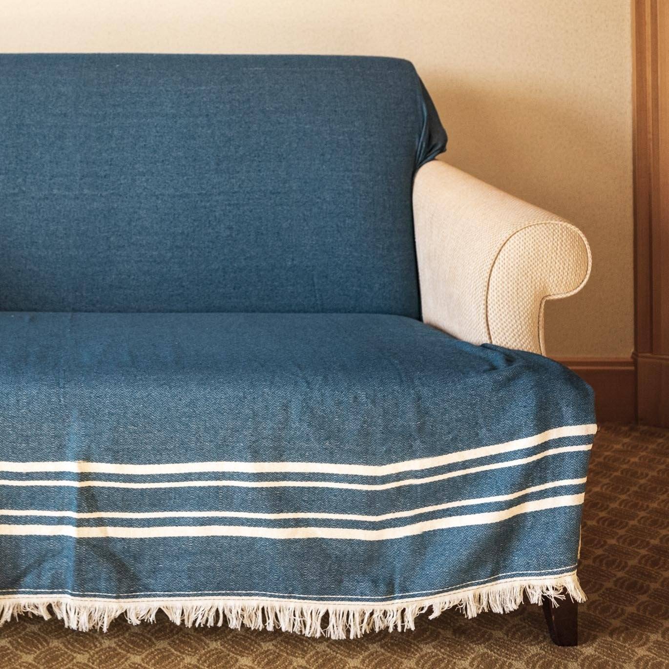 Bedspread in Teal - Near East Imports